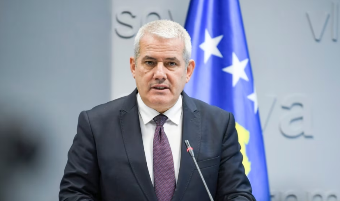 Sveçla: Serbia tentoi aneksimin e veriut të Kosovës